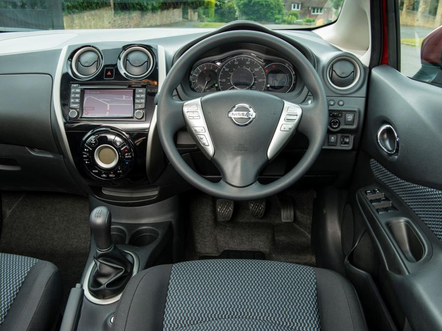  Nissan Note 2013 года  (UK) (фото 8 из 47)